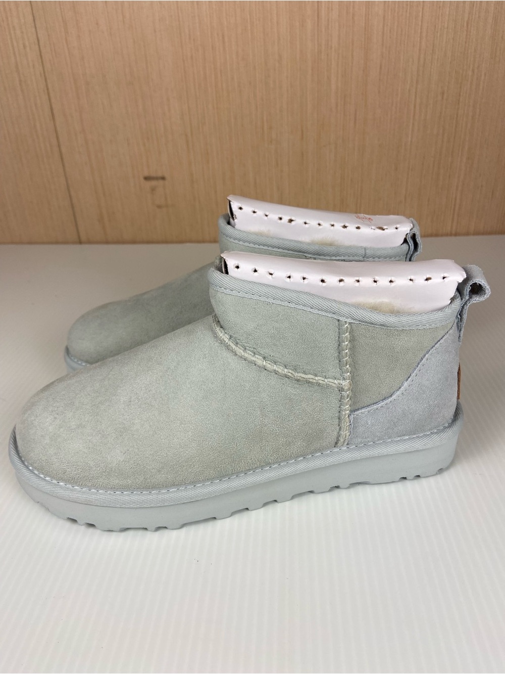 UGG Classic Ultra Mini Goose Light Grey Blue Boots Women’s 6 NIB - Picture 3 of 13